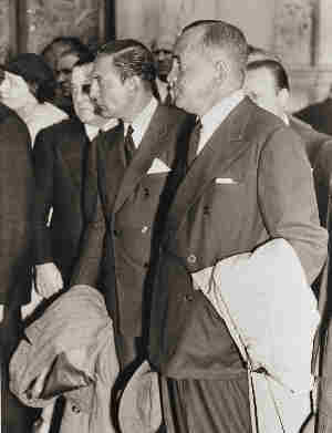 Jolson at Gershwin funeral